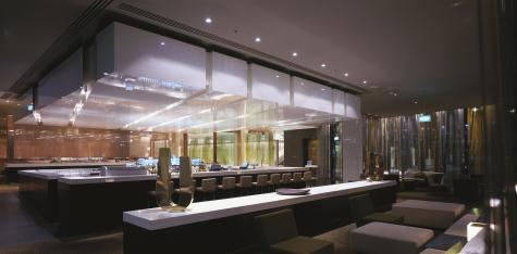 Crown Promenade Hotel